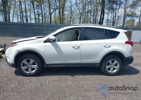 2014 Toyota Rav4 Xle z USA, uszkodzony, nr VIN 2T3RFREV4EW216919